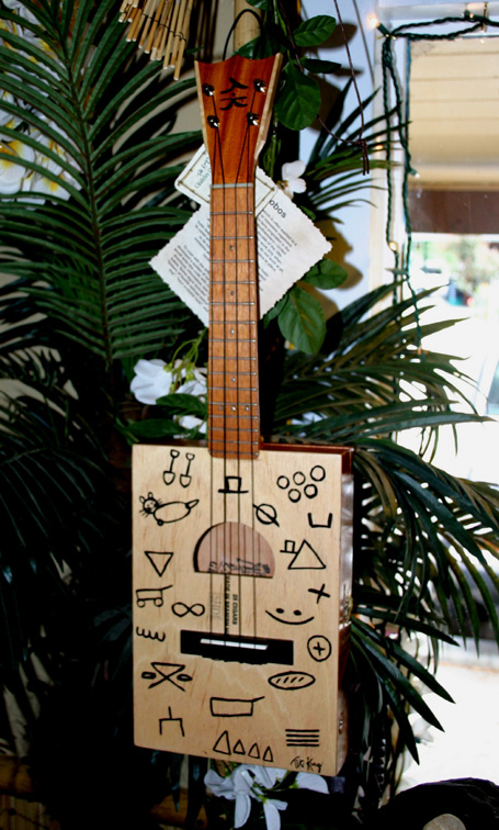 Tiki King Custom hobo electric cigarbox Ukulele