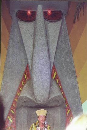King Kukulele at the Kahiki