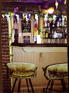 Tiki King's cocktail lounge, view 3