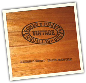 Tiki King custom cigar box Ukulele back