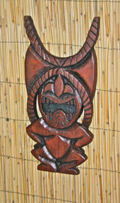 Ku carving by Tiki King