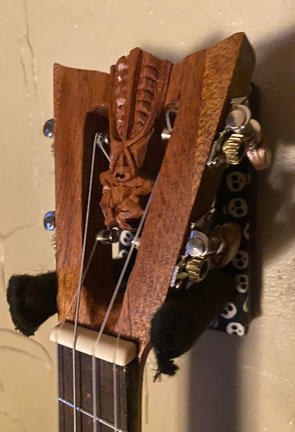 sun god tiki Banjo Uke headstock by Tiki King, from: www.tikiking.com