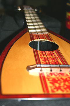 surf fluke ukulele by Tiki King, detail 